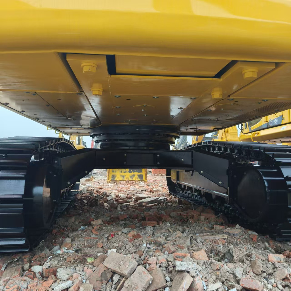 KOMATSU PC450 - Crawler excavator: picture 5 KOMATSU PC450 - Crawler excavator: picture 5