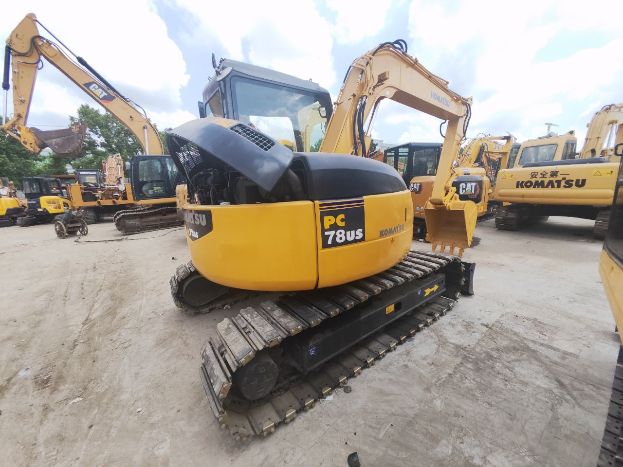 KOMATSU PC78US - Crawler excavator: picture 1 KOMATSU PC78US - Crawler excavator: picture 1