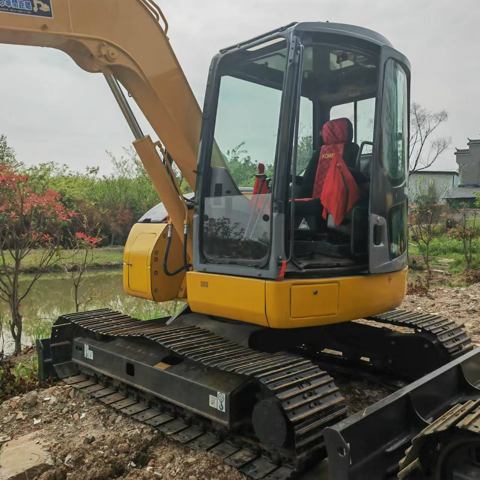 KOMATSU PC78US - Crawler excavator: picture 2 KOMATSU PC78US - Crawler excavator: picture 2
