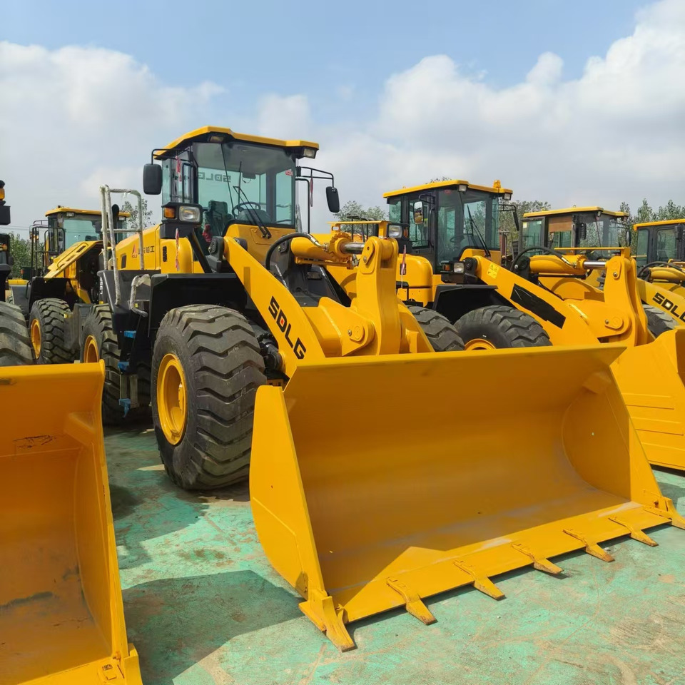 SDLG L956F - Wheel loader: picture 4 SDLG L956F - Wheel loader: picture 4