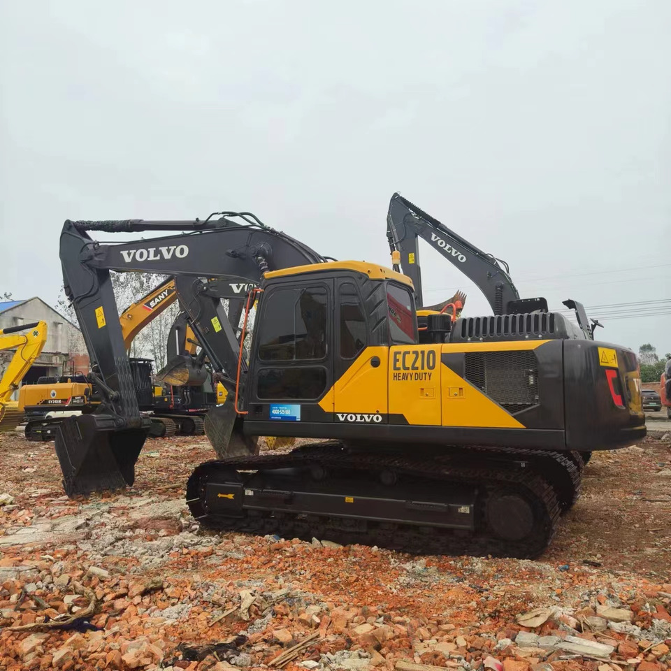 Volvo EC210 - Crawler excavator: picture 1 Volvo EC210 - Crawler excavator: picture 1