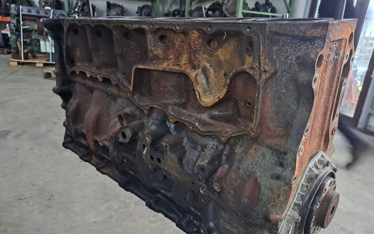 1002016 Renault PREMIUM DXI 11 440 - Cylinder block for Truck: picture 3 1002016 Renault PREMIUM DXI 11 440 - Cylinder block for Truck: picture 3