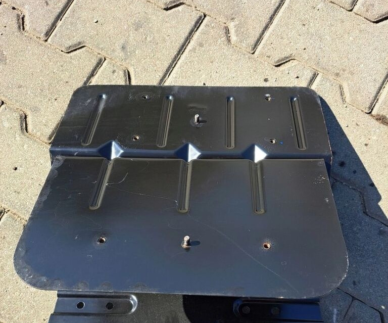 MOCOWANIE LEWE BŁOTNIKA PODKABINOWEGO NADKOLA FORD F-MAX EURO 6 Ford F-MAX JC46 Ford F-MAX truck - Body and exterior for Truck: picture 2 MOCOWANIE LEWE BŁOTNIKA PODKABINOWEGO NADKOLA FORD F-MAX EURO 6 Ford F-MAX JC46 Ford F-MAX truck - Body and exterior for Truck: picture 2