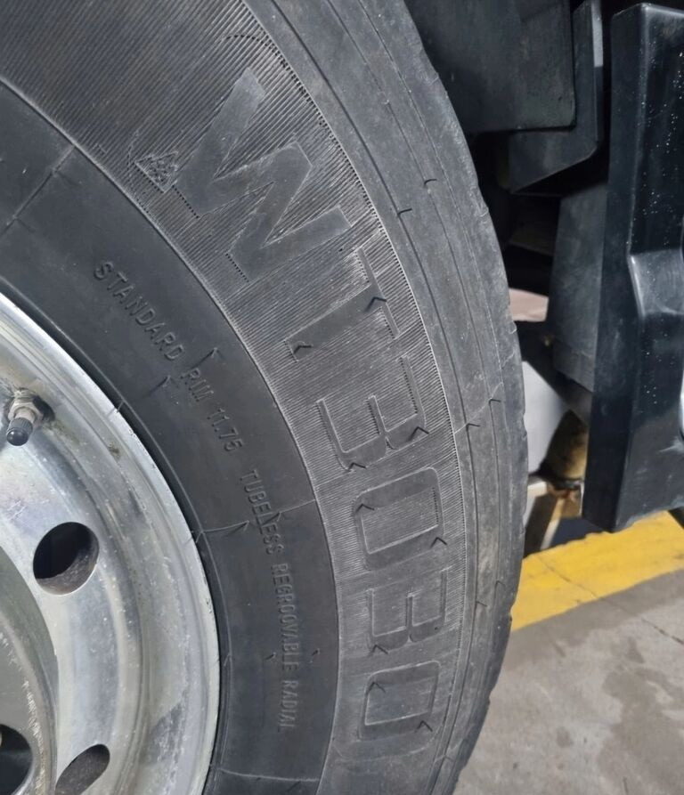 OPONY OPONA PRZÓD WINDFORCE WT 3030 385/65/22.5 2023 ROK - Wheel and tire package: picture 4 OPONY OPONA PRZÓD WINDFORCE WT 3030 385/65/22.5 2023 ROK - Wheel and tire package: picture 4