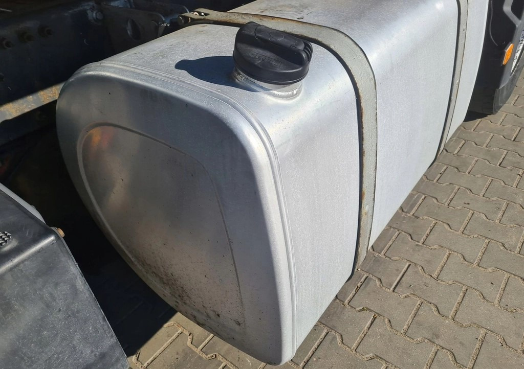RENAULT DXI GAMA T C K VOLVO FH FM FMX - Fuel tank: picture 2 RENAULT DXI GAMA T C K VOLVO FH FM FMX - Fuel tank: picture 2