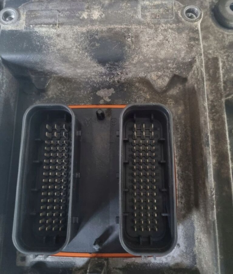 Renault GAMA T RANGE VOLVO FH 4 FM 4 21900545-P01 21900545 Renault RENAULT GAMA T RANGE VOLVO FH 4 FM 4 21900545-P01 - ECU for Truck: picture 3 Renault GAMA T RANGE VOLVO FH 4 FM 4 21900545-P01 21900545 Renault RENAULT GAMA T RANGE VOLVO FH 4 FM 4 21900545-P01 - ECU for Truck: picture 3