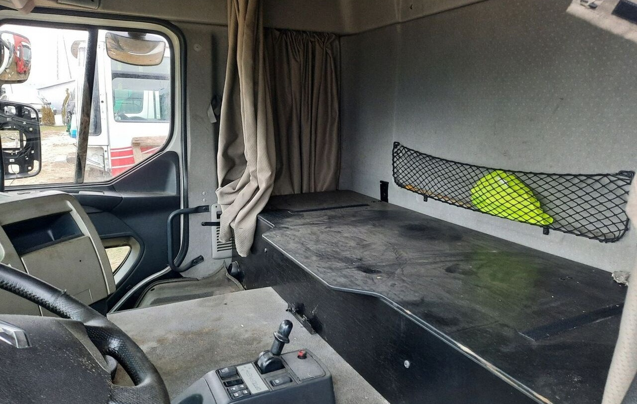 Renault PREMIUM 460 DXI - Cab for Truck: picture 2 Renault PREMIUM 460 DXI - Cab for Truck: picture 2