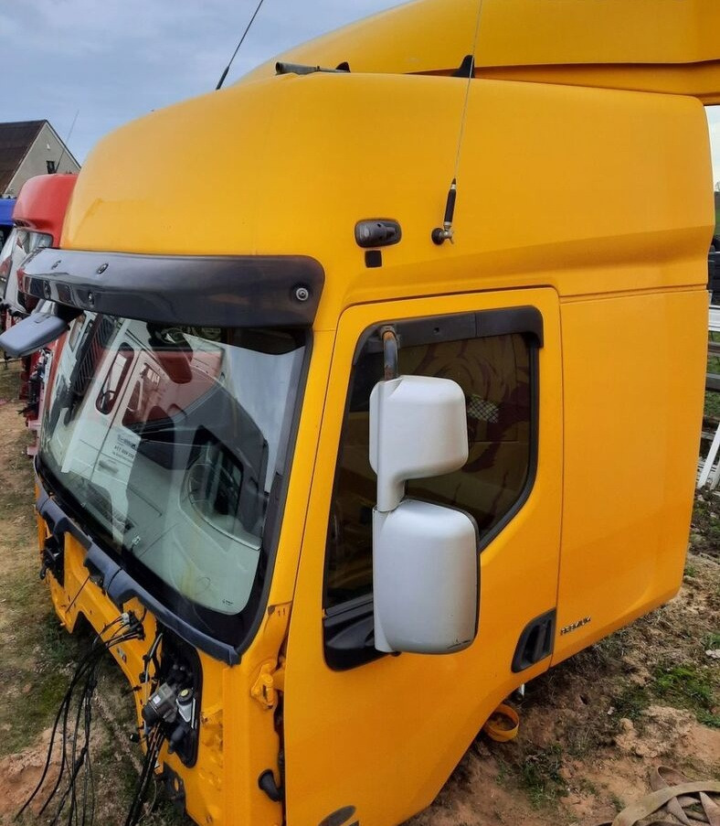 Renault PREMIUM DXI 460 - Cab for Truck: picture 2 Renault PREMIUM DXI 460 - Cab for Truck: picture 2