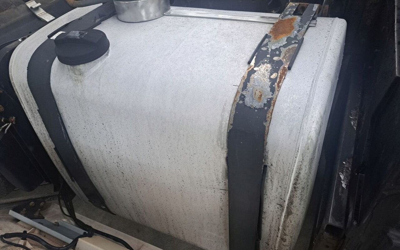 Renault ZBIORNIK PALIWA RENAULT PREMIUM MAGNUM DXI VOLVO FH FM 9 12 13 8 20503504 - Fuel tank for Truck: picture 5 Renault ZBIORNIK PALIWA RENAULT PREMIUM MAGNUM DXI VOLVO FH FM 9 12 13 8 20503504 - Fuel tank for Truck: picture 5