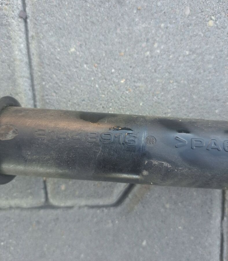 Renault ZAWÓR RURKA OLEJU DXI GAMA T VOLVO FH FM 4 21448916 - Spare parts for Truck: picture 1 Renault ZAWÓR RURKA OLEJU DXI GAMA T VOLVO FH FM 4 21448916 - Spare parts for Truck: picture 1