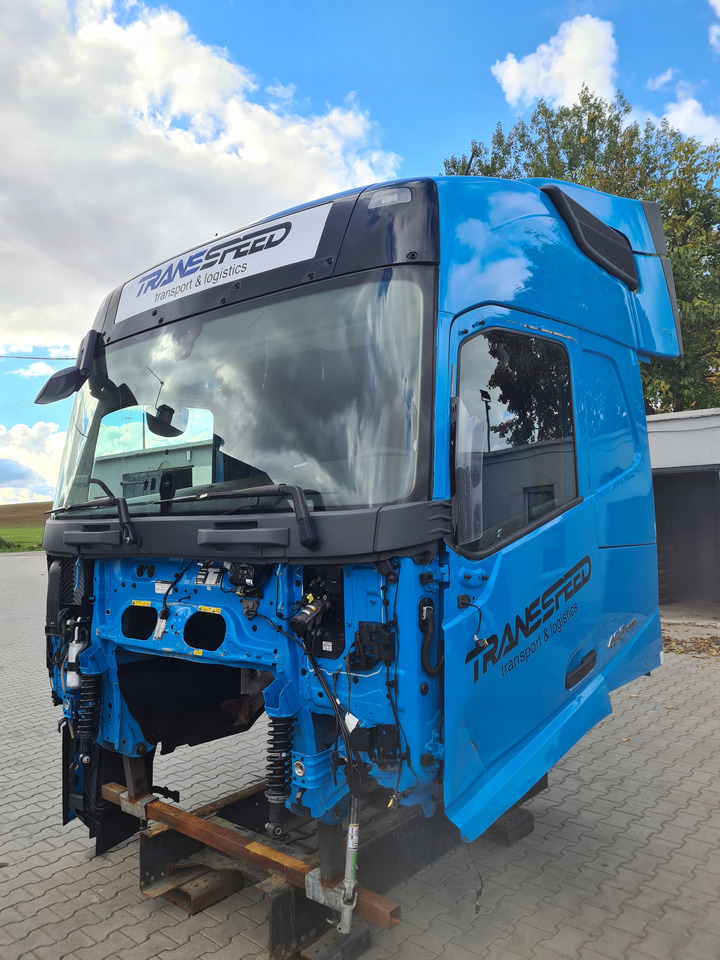 VOLVO KABINA KOMPLETNA VOLVO FH 5 EURO 6 I-SAVE GLOBETROTTER - Cab for Curtainsider truck: picture 2 VOLVO KABINA KOMPLETNA VOLVO FH 5 EURO 6 I-SAVE GLOBETROTTER - Cab for Curtainsider truck: picture 2