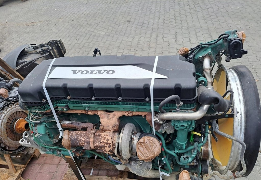 VOLVO KOMPLETNY D11K410 450 EUVI - Engine: picture 2 VOLVO KOMPLETNY D11K410 450 EUVI - Engine: picture 2
