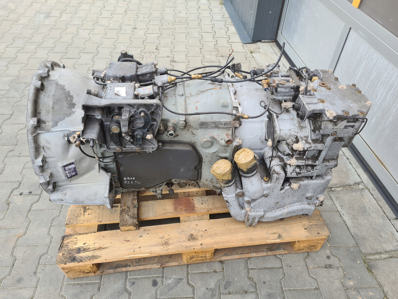 VT MANUALNA Z RETARDEREM TO2814B - Gearbox: picture 1 VT MANUALNA Z RETARDEREM TO2814B - Gearbox: picture 1