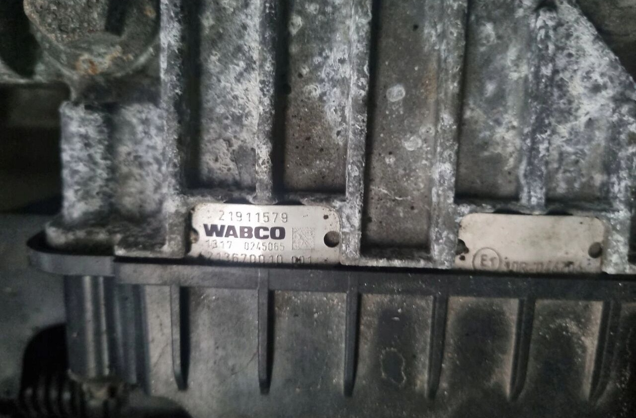 Volvo ELEKTRONIKA WYBIERAKA SKRZYNI "F" Z RETARDEREM FH 4 5 RENAULT GA Volvo VOLVO FH 4 5 RENAULT GAMA T - ECU for Truck: picture 2 Volvo ELEKTRONIKA WYBIERAKA SKRZYNI "F" Z RETARDEREM FH 4 5 RENAULT GA Volvo VOLVO FH 4 5 RENAULT GAMA T - ECU for Truck: picture 2