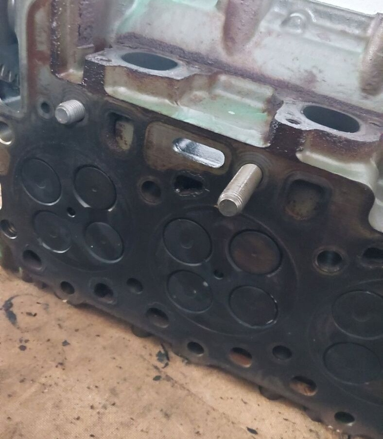 Volvo GŁOWICA SILNIKA FL RENAULT GAMA D8K EURO 6 - Cylinder head for Truck: picture 2 Volvo GŁOWICA SILNIKA FL RENAULT GAMA D8K EURO 6 - Cylinder head for Truck: picture 2