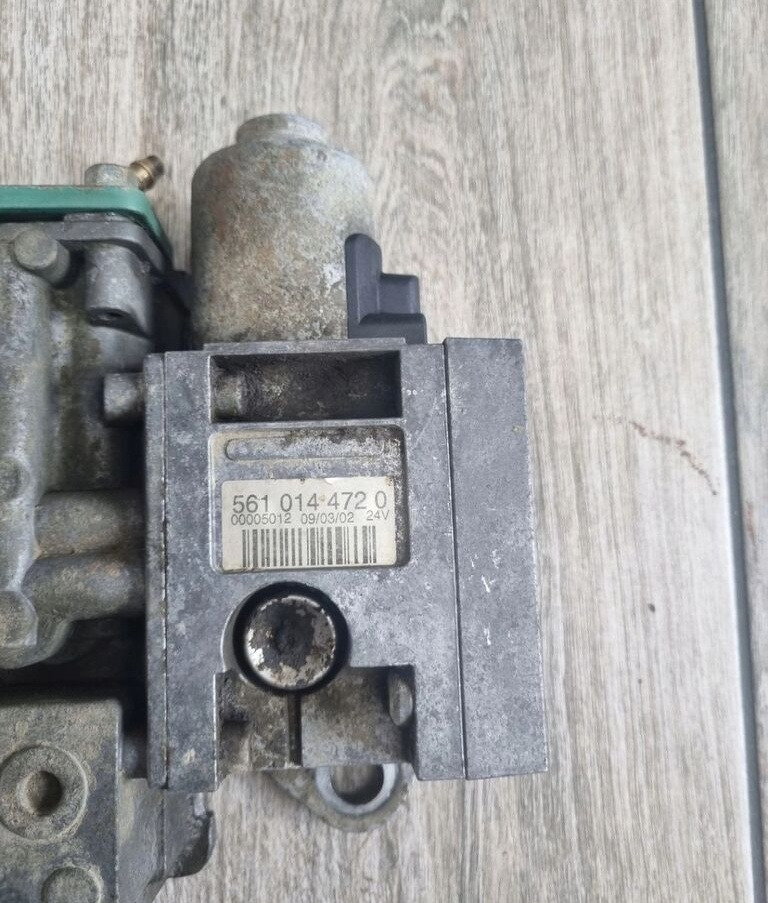Volvo ZAWÓR HAMULCA GÓRSKIEGO GÓRSKI FH 16 D16E. Volvo OE - Brake valve for Truck: picture 2 Volvo ZAWÓR HAMULCA GÓRSKIEGO GÓRSKI FH 16 D16E. Volvo OE - Brake valve for Truck: picture 2