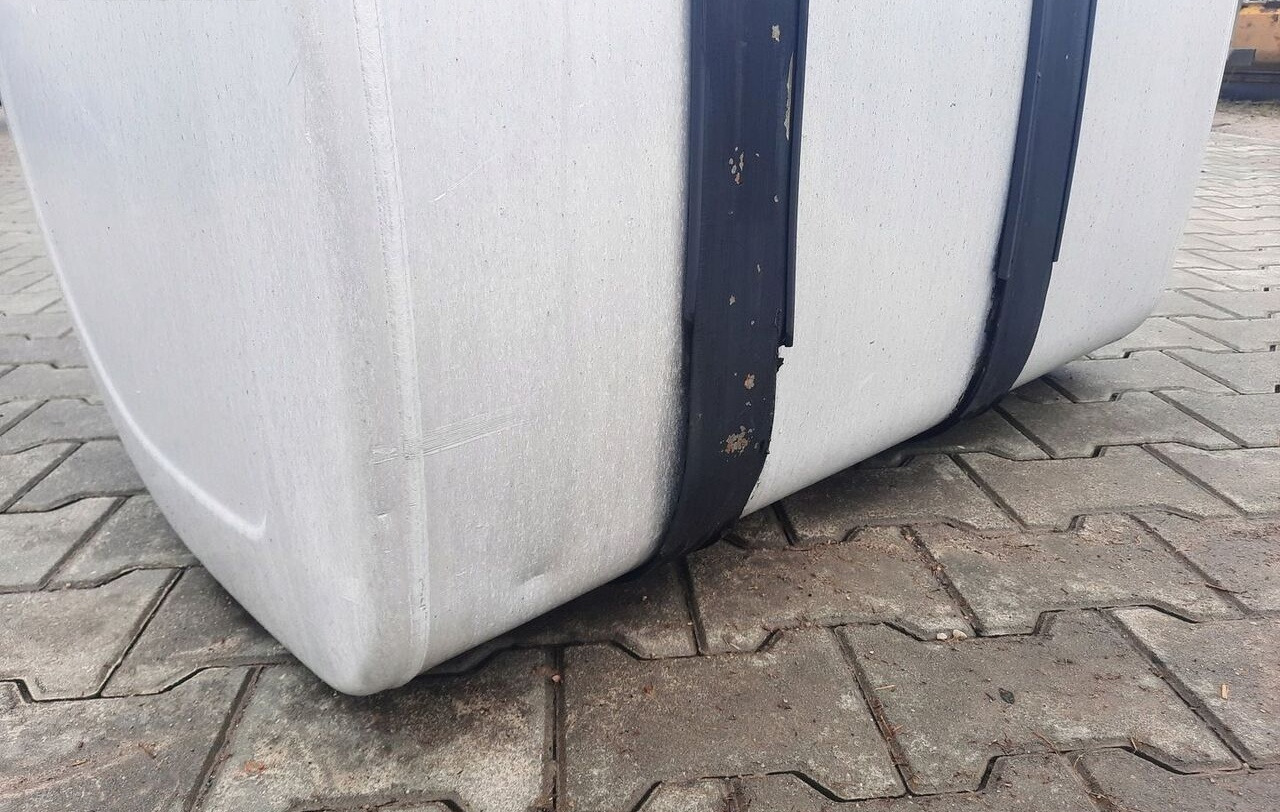Volvo ZBIORNIK PALIWA VOLVO FH FM 4 100/70/70 20503505 - Fuel tank for Truck: picture 5 Volvo ZBIORNIK PALIWA VOLVO FH FM 4 100/70/70 20503505 - Fuel tank for Truck: picture 5