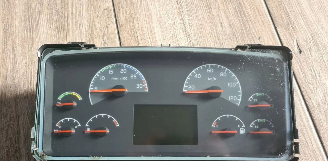 Volvo ZEGARY LICZNIKI AUTOMAT FL FE 21573674 Volvo VOLVO FL FE - Dashboard for Truck: picture 2 Volvo ZEGARY LICZNIKI AUTOMAT FL FE 21573674 Volvo VOLVO FL FE - Dashboard for Truck: picture 2