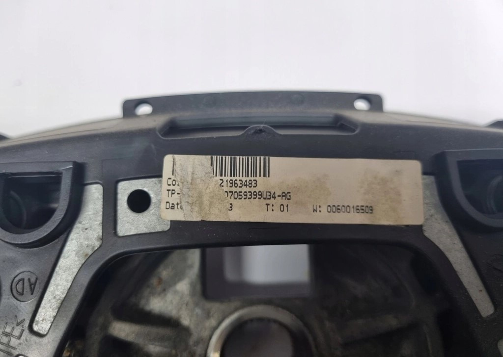 WIELOFUNKCYJNA VOLVO FH 4 FM 4 FMX - Steering wheel: picture 2 WIELOFUNKCYJNA VOLVO FH 4 FM 4 FMX - Steering wheel: picture 2