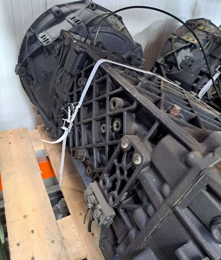 ZF ECOSPLIT 16s2220 16s2221 Z RETARDEREM RENAULT - Gearbox for Truck: picture 1 ZF ECOSPLIT 16s2220 16s2221 Z RETARDEREM RENAULT - Gearbox for Truck: picture 1
