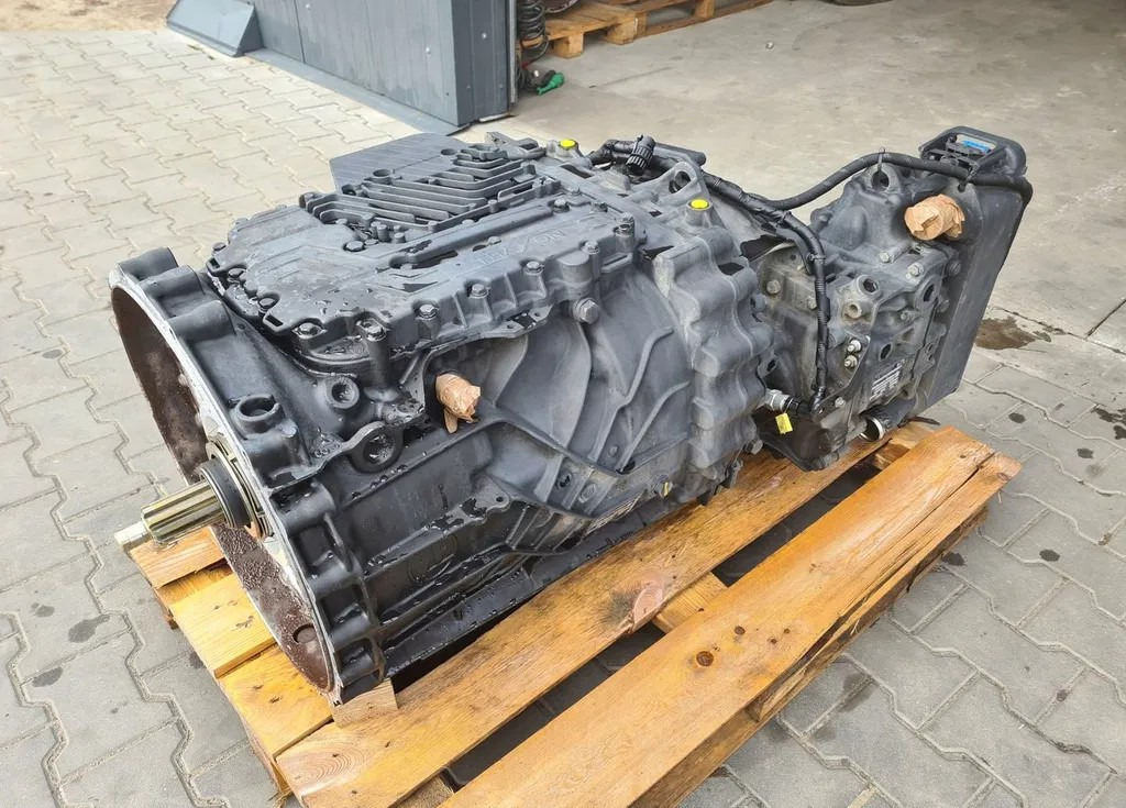 ZF TRAXON 12TX2621 Z RETARDEREM TD JC46 7K481BAB 2022 ROK - Gearbox: picture 1 ZF TRAXON 12TX2621 Z RETARDEREM TD JC46 7K481BAB 2022 ROK - Gearbox: picture 1