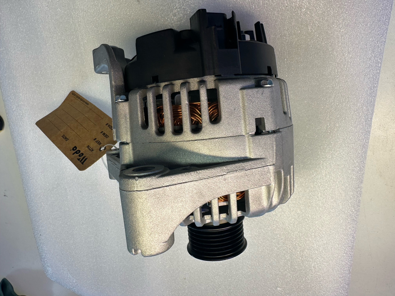 Woda BMW 325, 330, X5 - Alternator for Van: picture 1 Woda BMW 325, 330, X5 - Alternator for Van: picture 1
