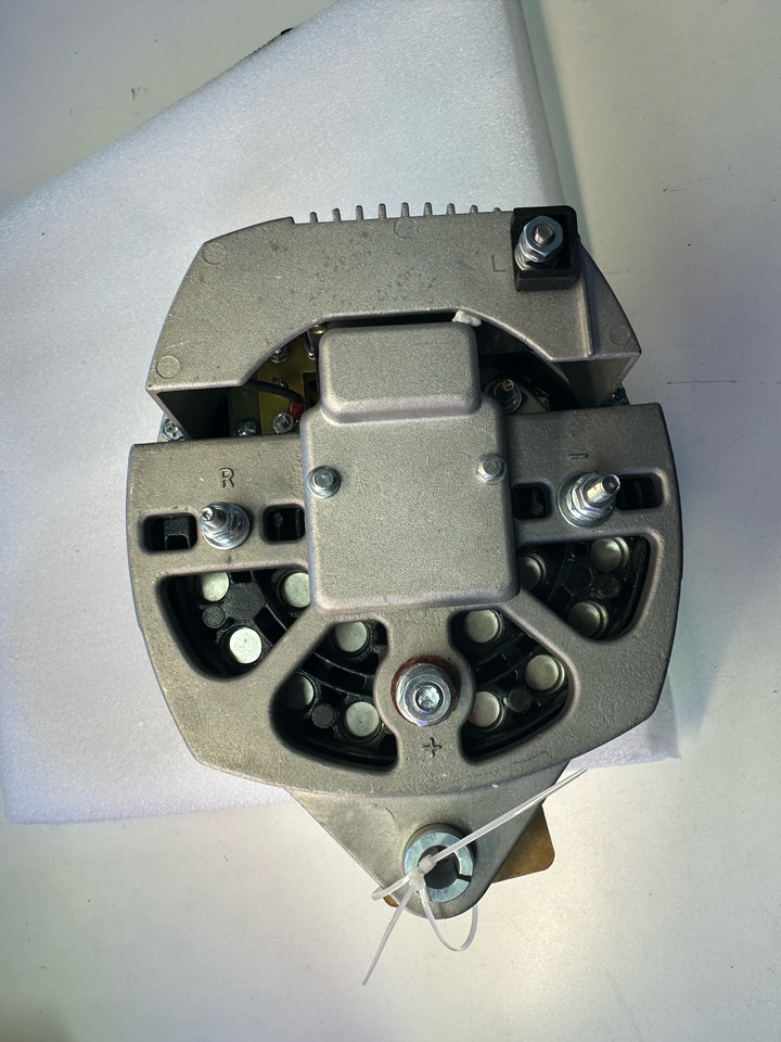 Woda Case combine - Alternator for Truck: picture 4 Woda Case combine - Alternator for Truck: picture 4
