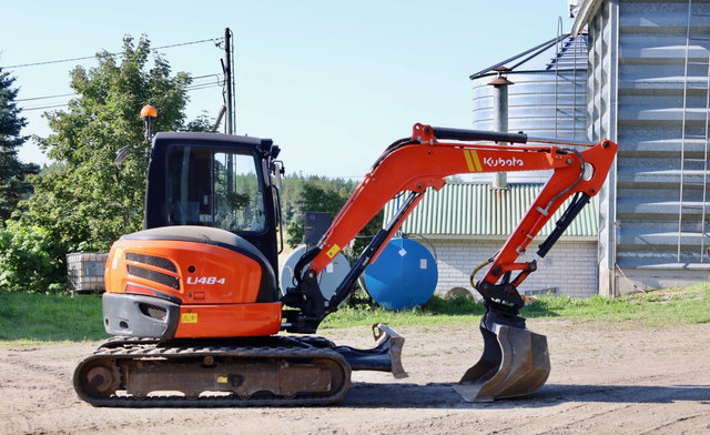 KubotaU48-4 - Mini excavator: picture 1 KubotaU48-4 - Mini excavator: picture 1