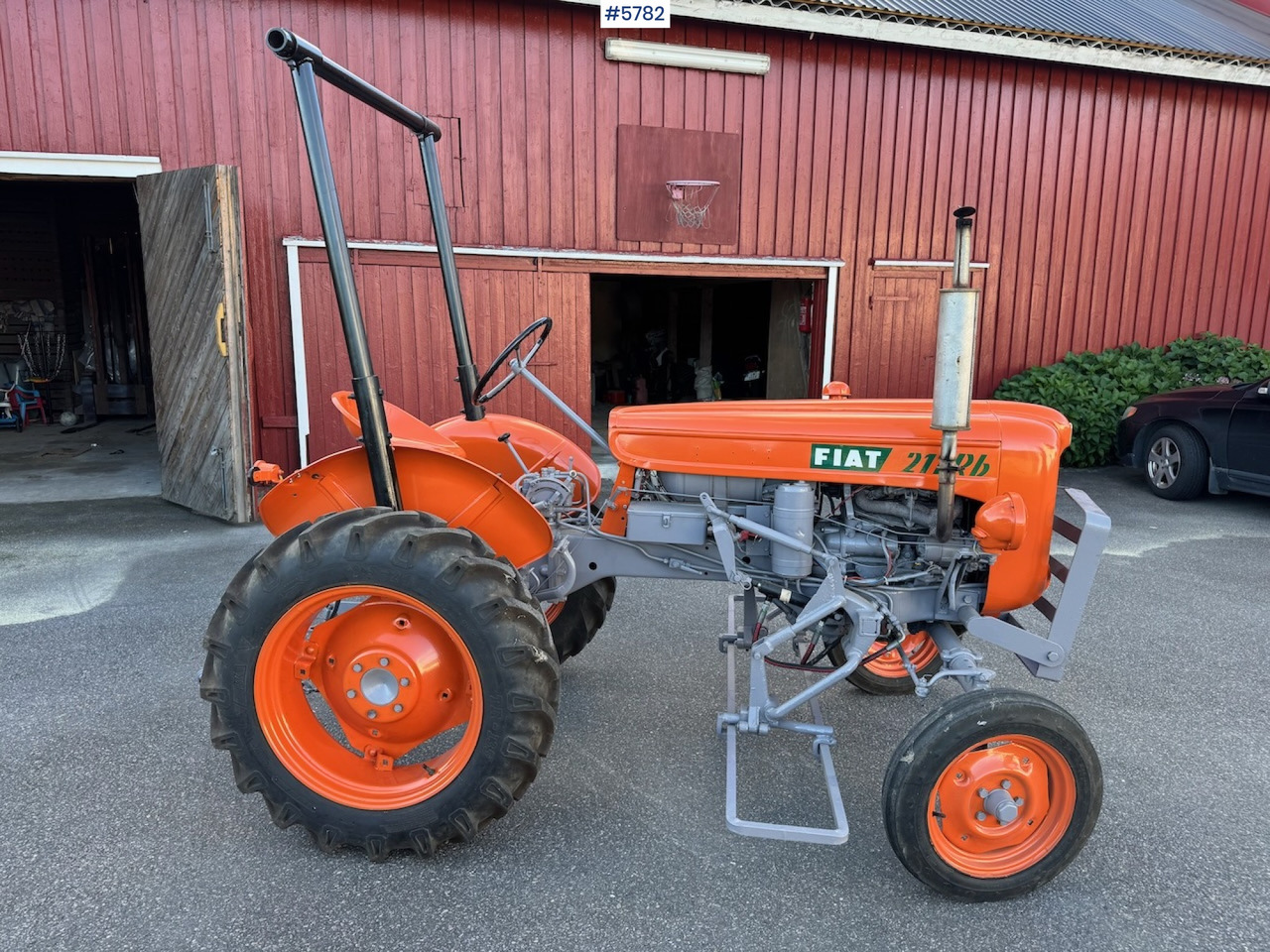 1962 Fiat 211 Rb w/ row cleaner stand. - Farm tractor: picture 2 1962 Fiat 211 Rb w/ row cleaner stand. - Farm tractor: picture 2