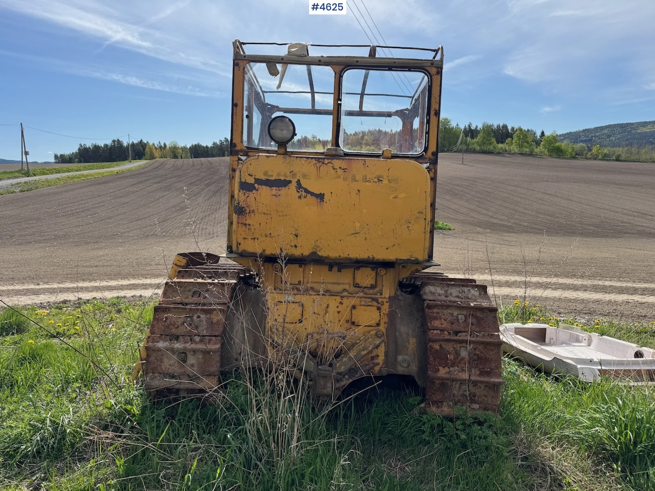 1967 CAT D4C - Bulldozer: picture 3 1967 CAT D4C - Bulldozer: picture 3