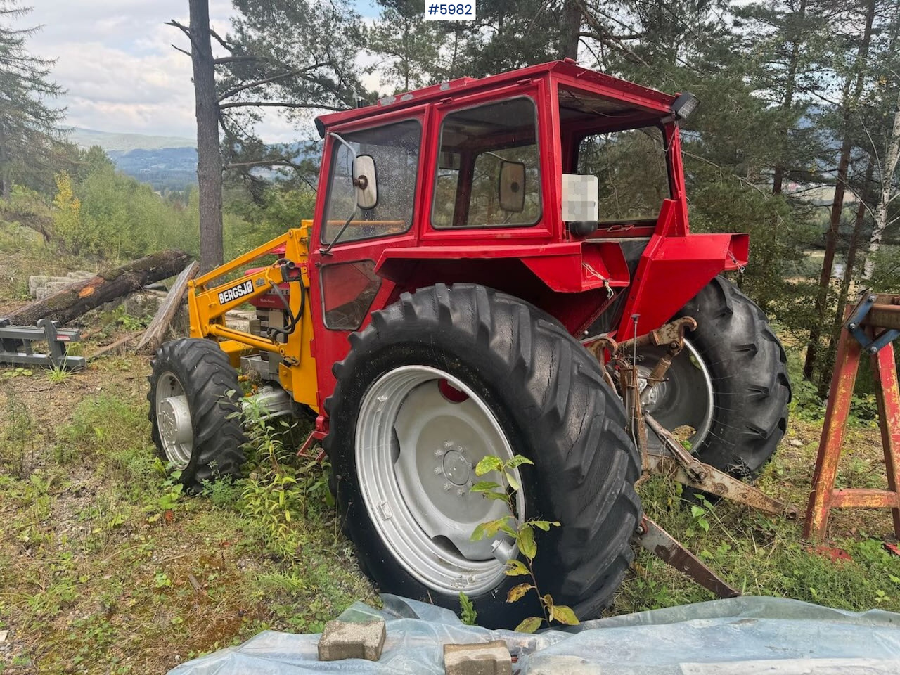 1975 Massey Ferguson 168 4x4 w/ loader - Farm tractor: picture 3 1975 Massey Ferguson 168 4x4 w/ loader - Farm tractor: picture 3