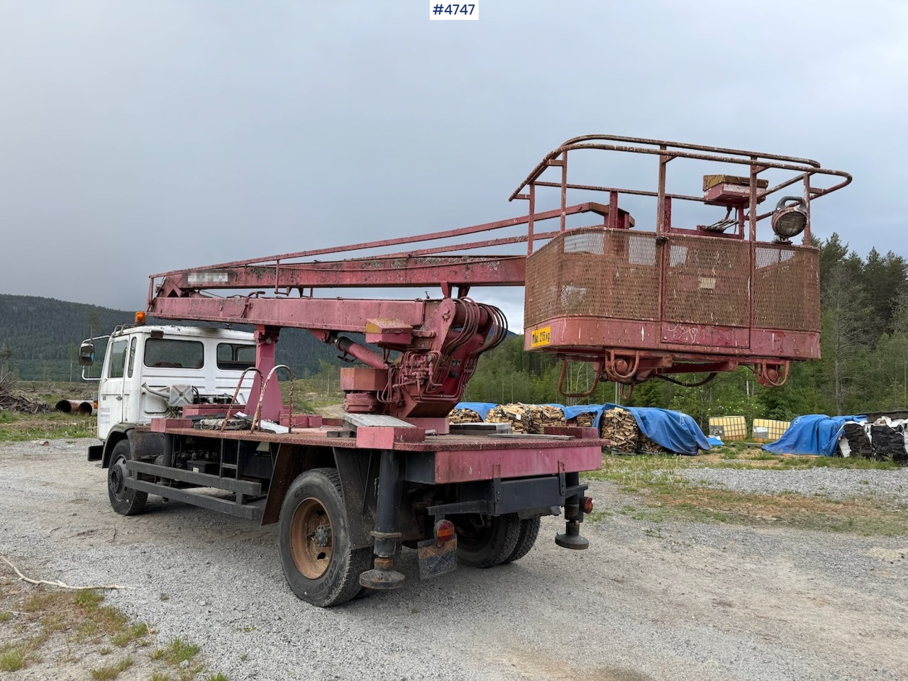 1979 Volvo F 613 w/lift - Truck mounted aerial platform: picture 3 1979 Volvo F 613 w/lift - Truck mounted aerial platform: picture 3