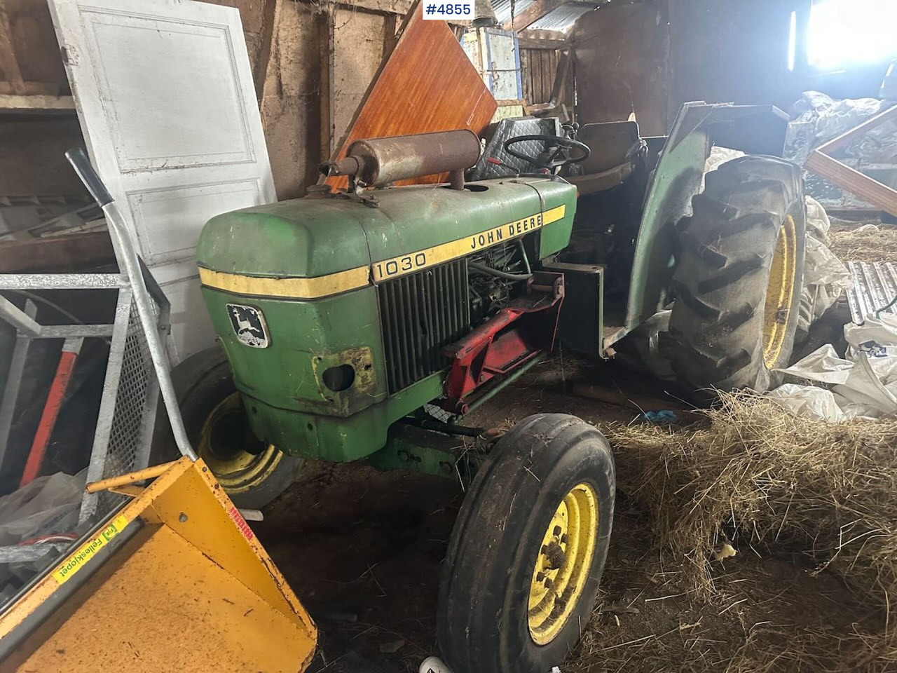 1980 John Deere 1030 tractor w/ twin deck and duun cabin. See hours. - Farm tractor: picture 5 1980 John Deere 1030 tractor w/ twin deck and duun cabin. See hours. - Farm tractor: picture 5