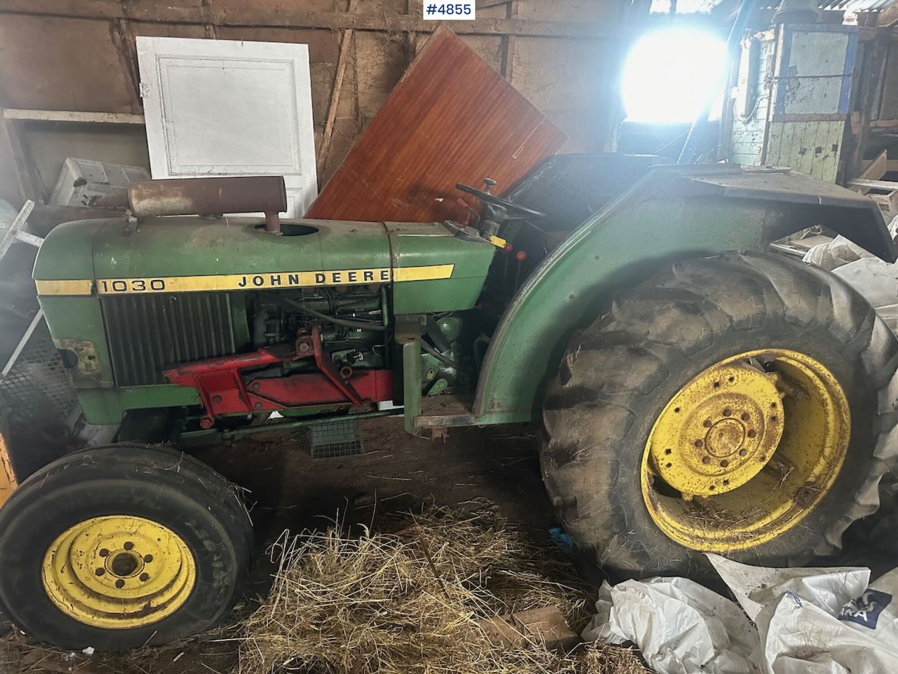 1980 John Deere 1030 tractor w/ twin deck and duun cabin. See hours. - Farm tractor: picture 2 1980 John Deere 1030 tractor w/ twin deck and duun cabin. See hours. - Farm tractor: picture 2