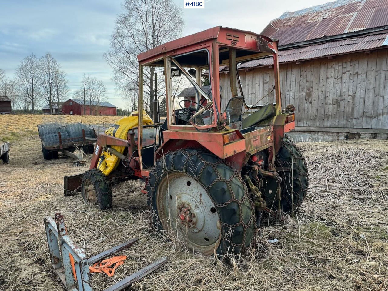 1981 Belarus 525 m/ frontlaster. rep objekt. - Farm tractor: picture 3 1981 Belarus 525 m/ frontlaster. rep objekt. - Farm tractor: picture 3