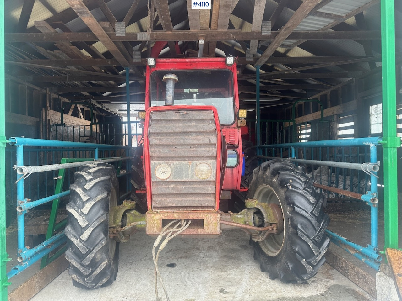 1982 Massey-Ferguson 265 traktor w/ chains, a new radiator is included - Farm tractor: picture 4 1982 Massey-Ferguson 265 traktor w/ chains, a new radiator is included - Farm tractor: picture 4