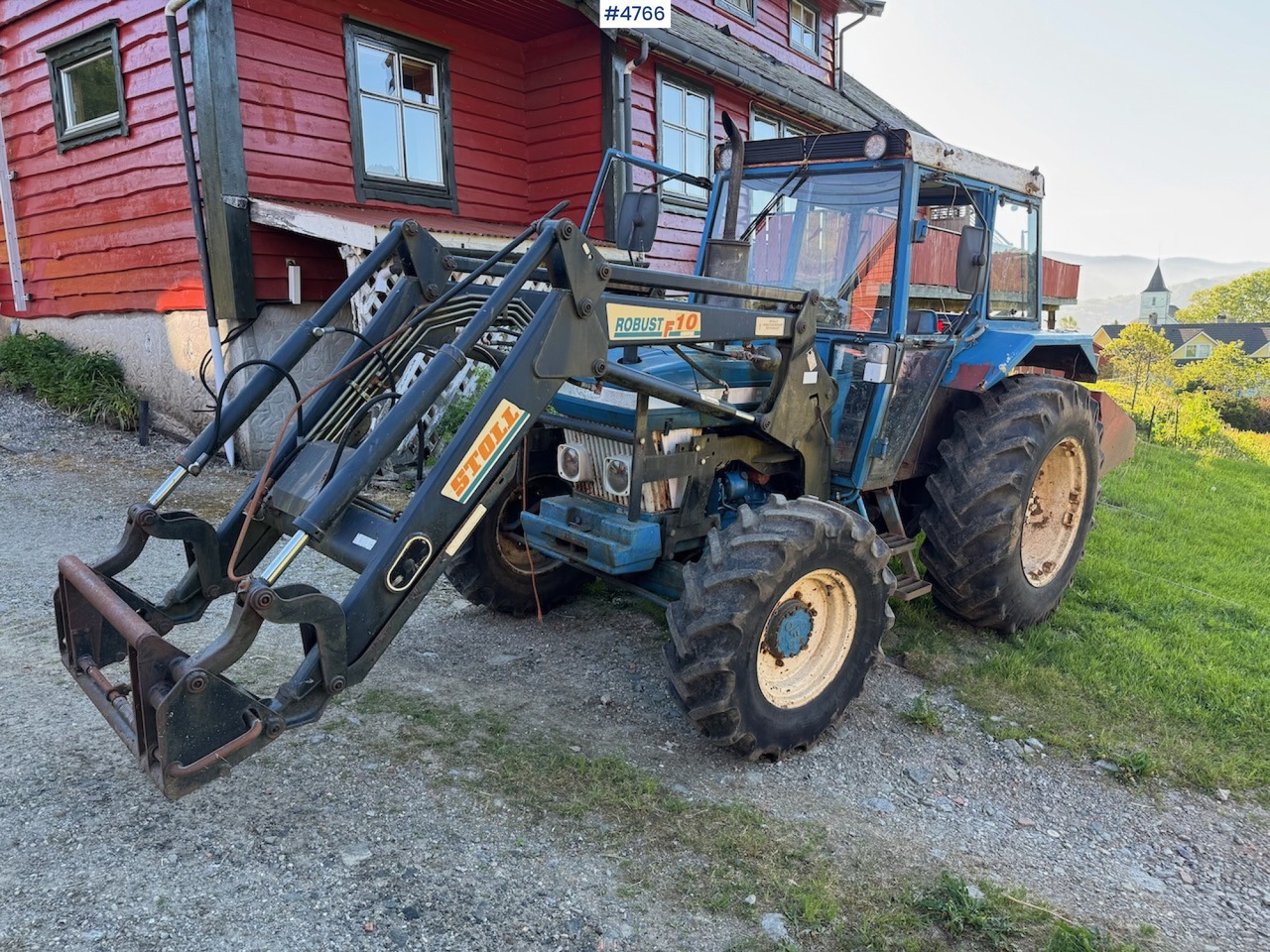 1983 Ford 4610 m/frontlaster. - Farm tractor: picture 2 1983 Ford 4610 m/frontlaster. - Farm tractor: picture 2