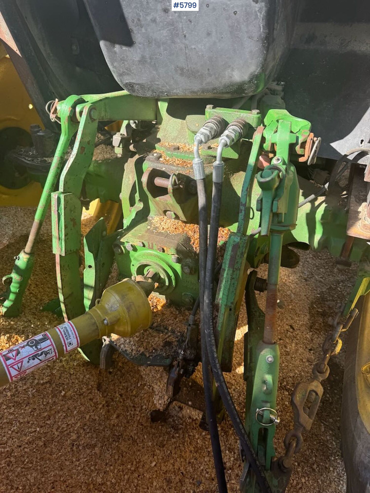Leasing of  1985 John Deere 2040 4x4 w/ front loader 1985 John Deere 2040 4x4 w/ front loader: picture 12 Leasing of  1985 John Deere 2040 4x4 w/ front loader 1985 John Deere 2040 4x4 w/ front loader: picture 12
