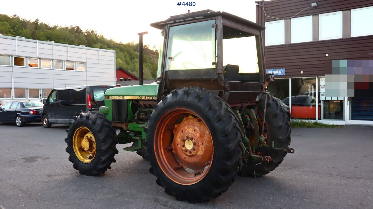 1986 John Deere 2040 - Farm tractor: picture 3 1986 John Deere 2040 - Farm tractor: picture 3
