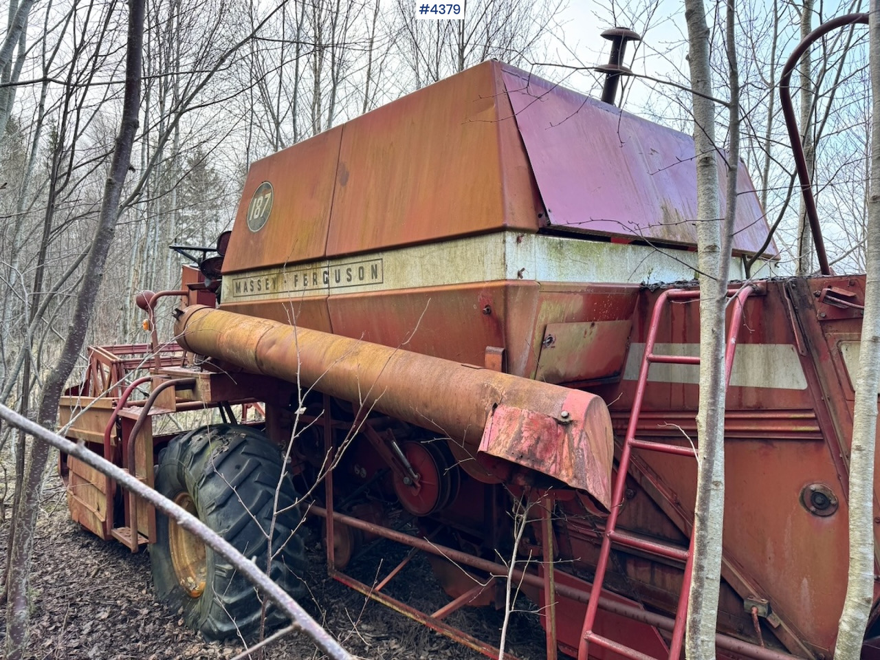 1986 Massey Ferguson 187 screw-type combine harvester - Combine harvester: picture 4 1986 Massey Ferguson 187 screw-type combine harvester - Combine harvester: picture 4