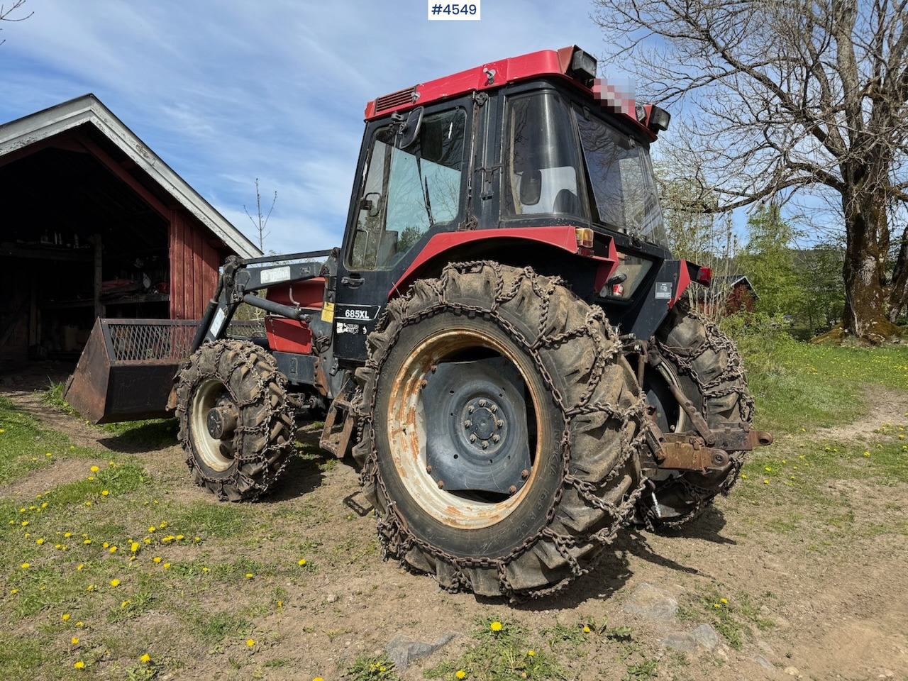 1987 Case 685 XL w/front loader and some equipment. - Farm tractor: picture 2 1987 Case 685 XL w/front loader and some equipment. - Farm tractor: picture 2