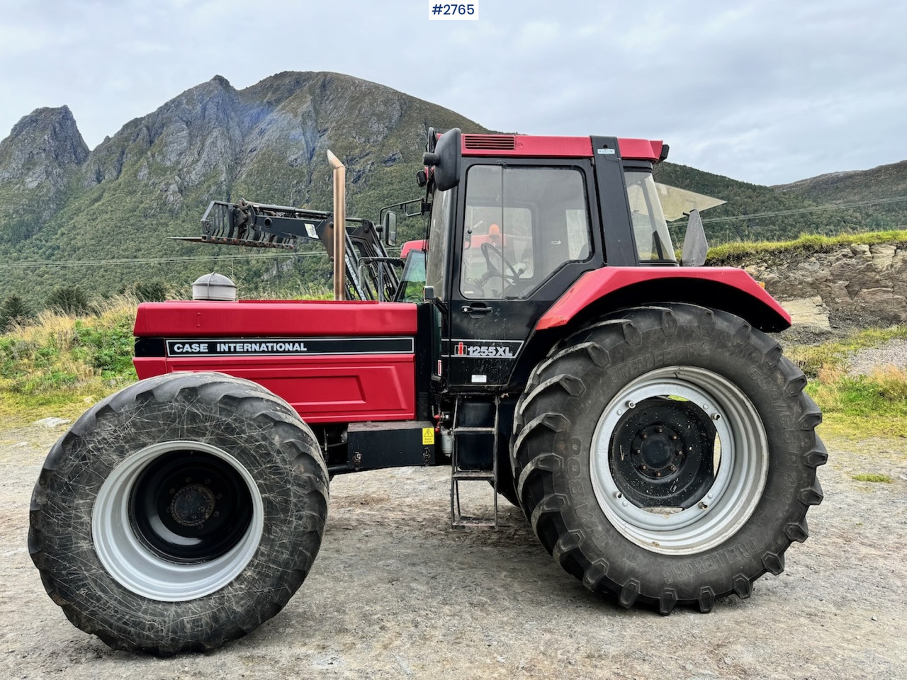 1988 Case International 1255AXL 4x4 - Farm tractor: picture 2 1988 Case International 1255AXL 4x4 - Farm tractor: picture 2