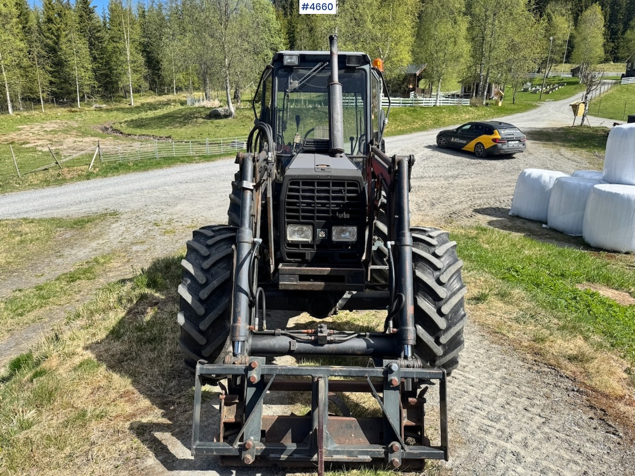 1989 Valmet 455 4x4 w/ Front loader - Farm tractor: picture 2 1989 Valmet 455 4x4 w/ Front loader - Farm tractor: picture 2