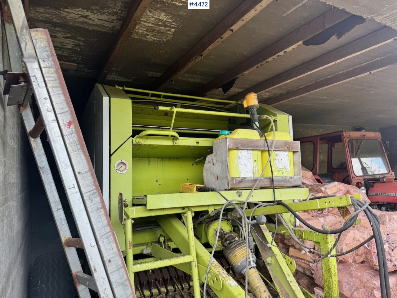 1990 Claas Rollant 46 Round Baler - Hay and forage equipment: picture 2 1990 Claas Rollant 46 Round Baler - Hay and forage equipment: picture 2
