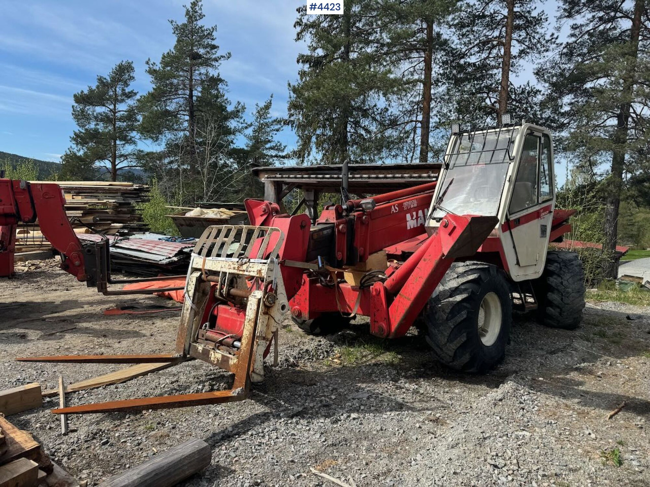 1992 Manitou MT1230 Telescopic forklift w/ pallet forks. Rep. object. - Forklift: picture 5 1992 Manitou MT1230 Telescopic forklift w/ pallet forks. Rep. object. - Forklift: picture 5