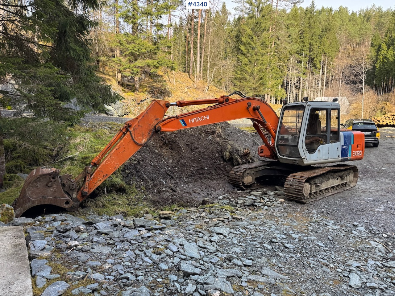 1994 Hitachi EX120-2 - Excavator: picture 1 1994 Hitachi EX120-2 - Excavator: picture 1
