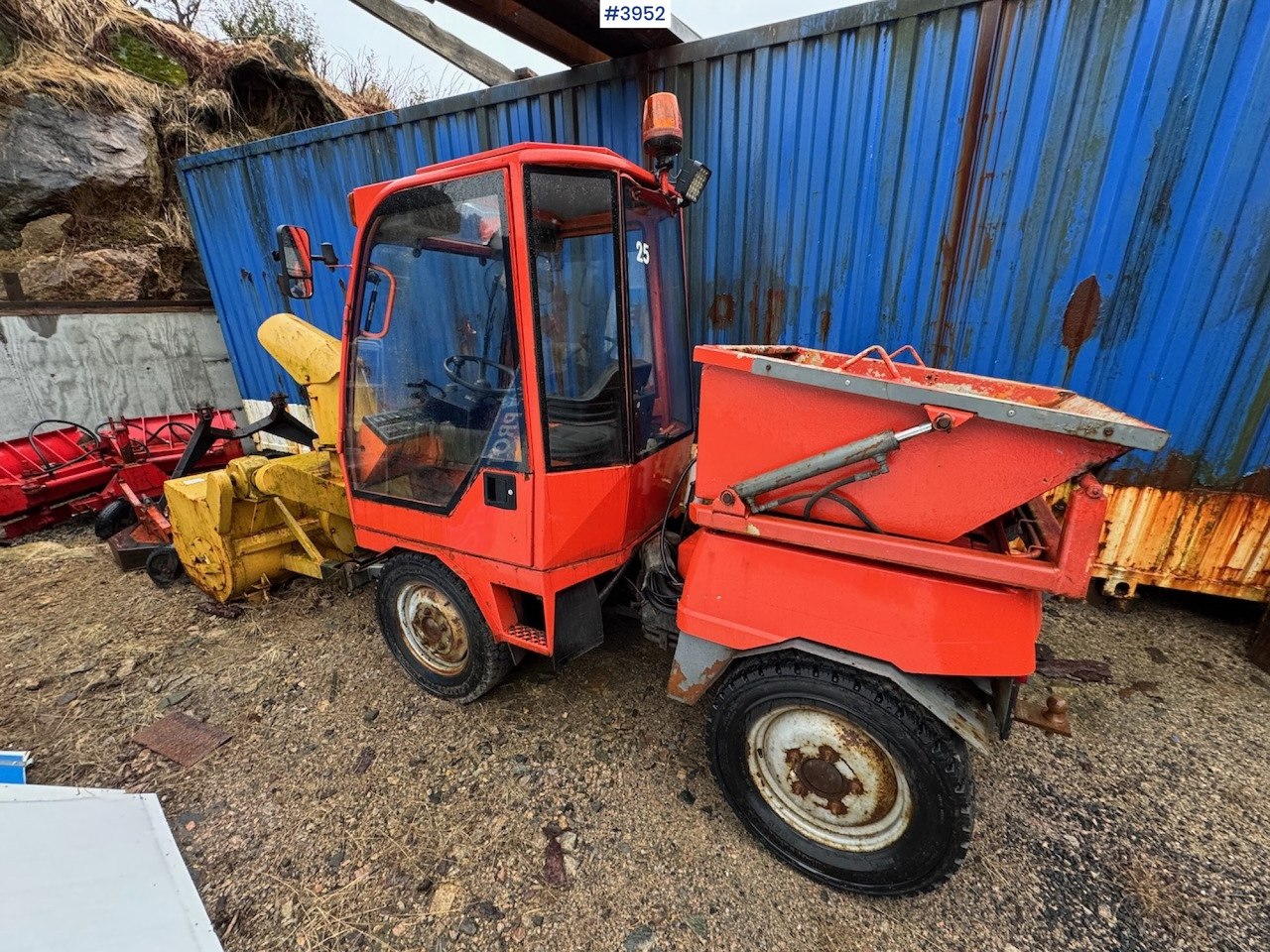 1996 Holder 240 with some equipment - Farm tractor: picture 4 1996 Holder 240 with some equipment - Farm tractor: picture 4