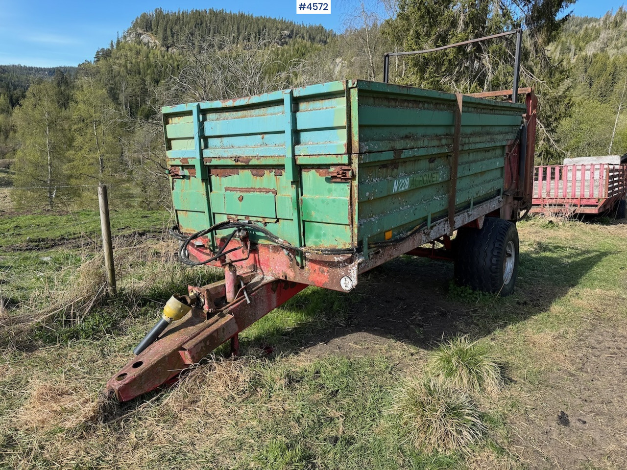 1997 Agromet N228 Dry manure spreader - Manure spreader: picture 2 1997 Agromet N228 Dry manure spreader - Manure spreader: picture 2