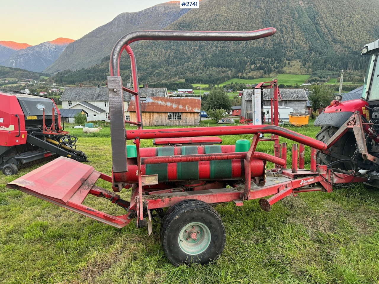 1997 Kverneland 7515 Round bale packer - Hay and forage equipment: picture 5 1997 Kverneland 7515 Round bale packer - Hay and forage equipment: picture 5