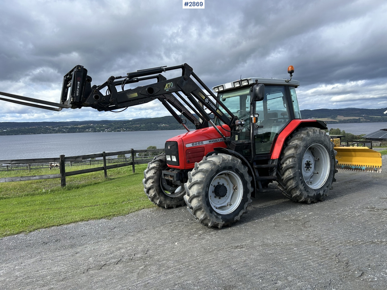1999 Massey Ferguson 6265 w/ trima 420 front loader - Farm tractor: picture 2 1999 Massey Ferguson 6265 w/ trima 420 front loader - Farm tractor: picture 2